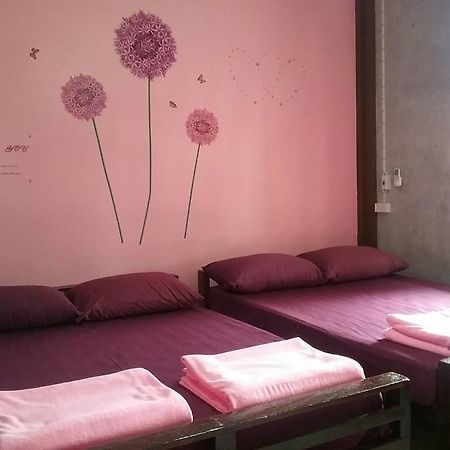 Sawang Guesthouse Ban Sawang Yai Eksteriør bilde